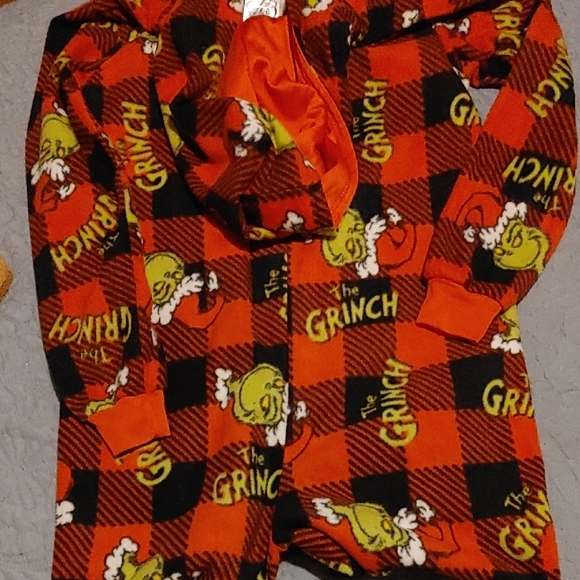 Kids Unisex Plaid Grinch Hoodie Pajama Set - Red and Black Sz Med (10-12) - Picture 8 of 10